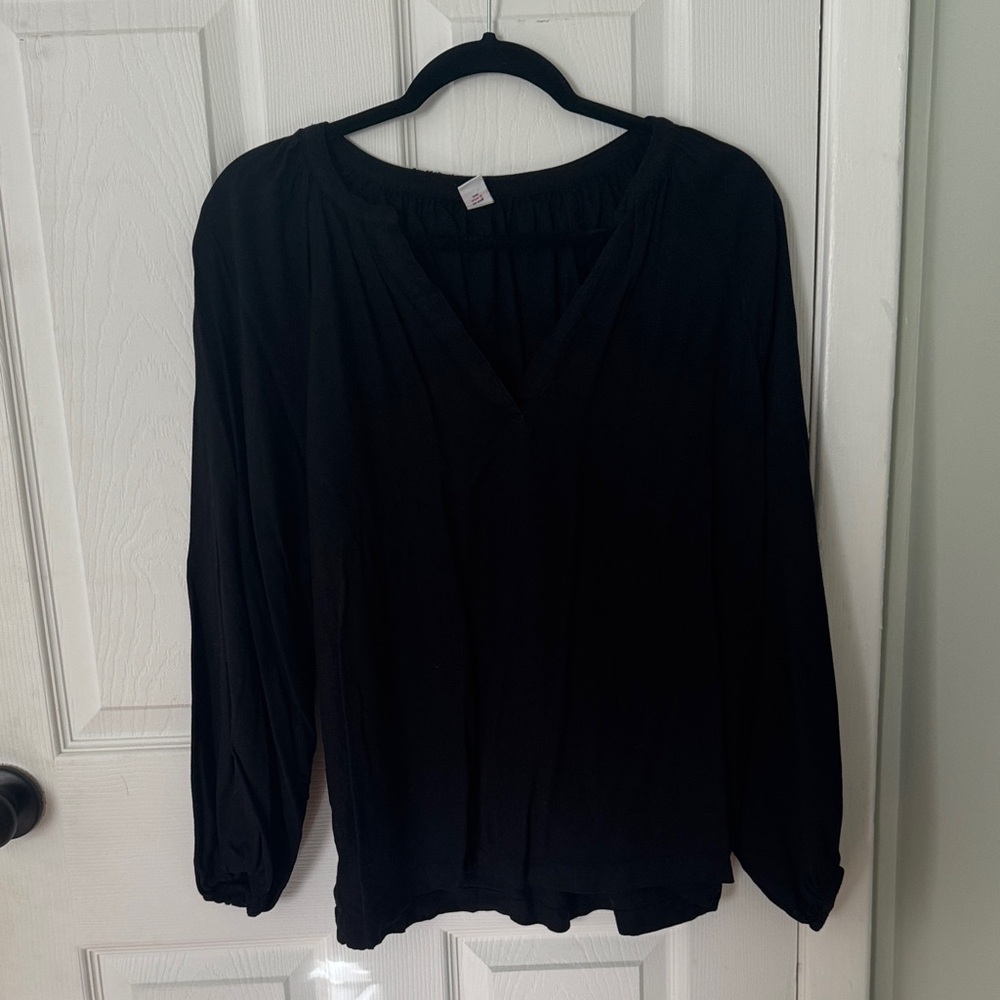 Old Navy Black V-Neck Balloon Sleeve Blouse
